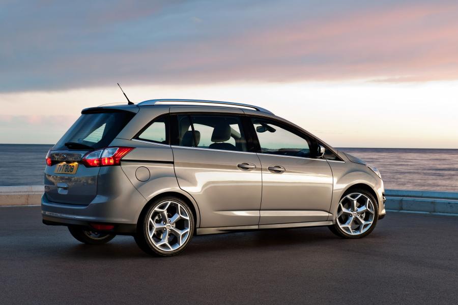  Ford Grand C-Max 2010 года  (фото 23 из 56)